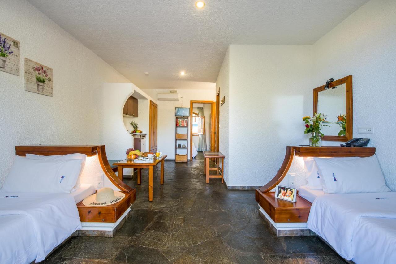 Folia Apartments Chania Agia Marina Eksteriør bilde